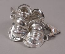 A silver bracelet c.1945, heart shaped links joined by jump rings, London for MMP Ltd 1945, total