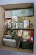 A TRAY OF MIXED COSTUME JEWELLERY, etc