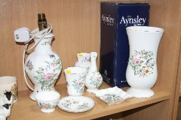 EIGHT PIECES OF AYNSLEY 'PEMBROKE', to include table lamp, boxed vase etc