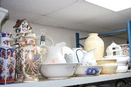 A COLLECTION OF ASSORTED CERAMICS, including jugs and bowls, Crown Devon Fieldings Ely chamber pot