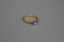 A MODERN SINGLE STONE DIAMOND RING, estimated modern round brilliant diamond weight 0.25ct, colour