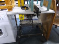 A RYOBI 254MM PRECISION BENCHTOP TABLE SAW