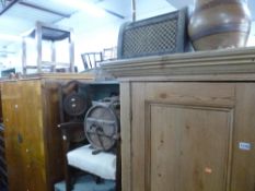 A QUANTITY OF OCCASIONAL FURNITURE, to include a mahogany fireside chair, folding cake stand, an oak