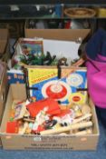 A QUANTITY OF UNBOXED AND ASSORTED BRITAINS AND OTHER PLASTIC FARM ANIMALS AND ACCESSORIES, Sindy