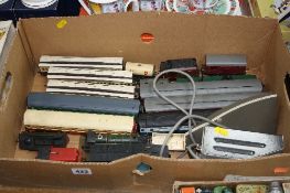 A QUANTITY OF UNBOXED AND ASSORTED OO GAUGE MODEL RAILWAY ITEMS, mainly Tri-ang, to include 'Lord of