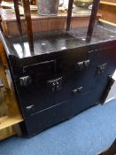 A BLACK LACQUERED ORIENTAL SIDE CABINET, with twin double doors, approximate size width 109cm x