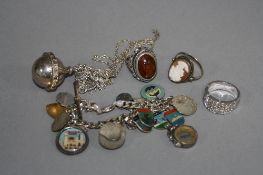 A BAG OF MIXED SILVER JEWELLERY, etc