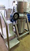 1 x Nilma DS4 VCM style 90L capacity mixer with manual tilt. 2 speed control. 22 kW motor.