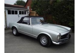 A 1964/1967 Mercedes-Benz 230 SL Pagoda