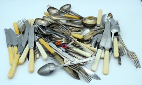 Lot 107 with opening price 30 and no lot increment