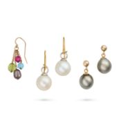 NO RESERVE - A COLLECTION OF PEARL EARRINGS comprising a pair of black pearl drop earrings,