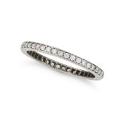 NO RESERVE - A DIAMOND FULL ETERNITY RING set all around with a row of round brilliant cut diamonds,