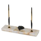 NO RESERVE - CROSS, AN DE BEERS ORNAMENTAL PRESENTATION PEN HOLDER comprising a polished quartz base