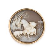 NO RESERVE - AN ANTIQUE SHELL CAMEO BROOCH, 19TH CENTURY in yellow gold, the shell cameo carved to