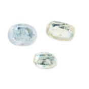 NO RESERVE - A COLLECTION OF UNMOUNTED WHITE SAPPHIRES cushion cut, 5.25, 4.45 and 7.30 carats.